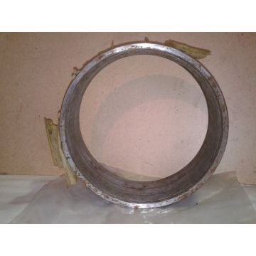 Втулка 744Р1-28.11.044 (6010-28.11.029) шарнира полурамы (АО ПТЗ) Втулка 744Р1-28.11.044 (6010-28.11.029) шарнира полурамы (АО ПТЗ)