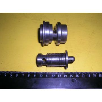 Клапан 700.17.16.107 фильтра КПП +седло 700.17.16.108 Клапан 700.17.16.107 фильтра КПП +седло 700.17.16.108