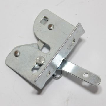 ЗАМОК 80-8402410 капота