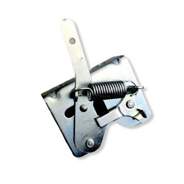 ЗАМОК 80-8402410 капота